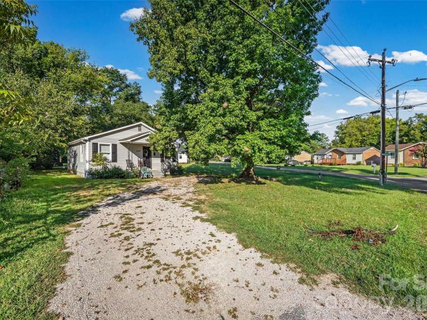 439 Baker Street Extension, Rock Hill, SC 29730.  MLS# CAR4418919, YatesRealty ID 48454. 