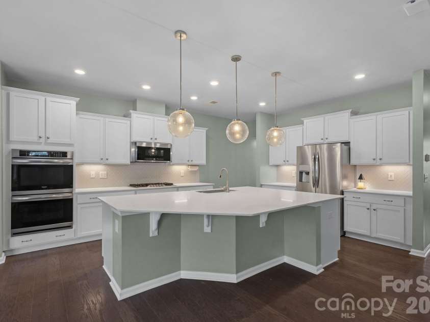 15625 White Quartz Lane, Davidson, NC 28036.  MLS# CAR4418680, YatesRealty ID 48455. 