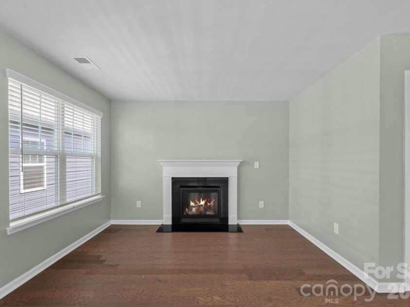 15625 White Quartz Lane, Davidson, NC 28036.  MLS# CAR4418680, YatesRealty ID 48455. 