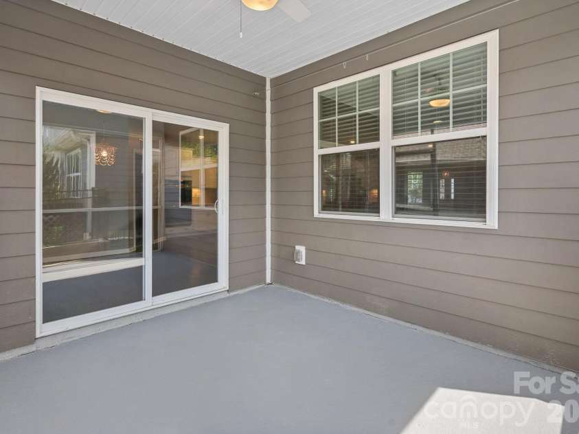 15625 White Quartz Lane, Davidson, NC 28036.  MLS# CAR4418680, YatesRealty ID 48455. 