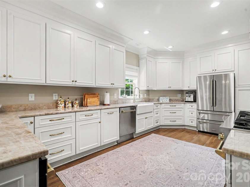 904 Carisbrooke Lane, Waxhaw, NC 28173.  MLS# CAR4419189, YatesRealty ID 48458. 