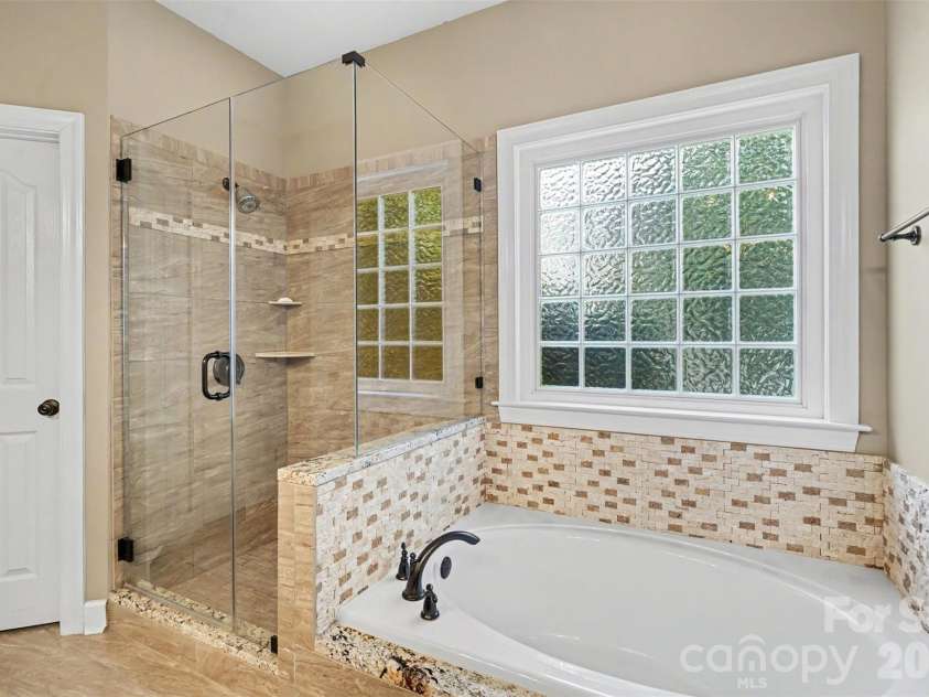 904 Carisbrooke Lane, Waxhaw, NC 28173.  MLS# CAR4419189, YatesRealty ID 48458. 
