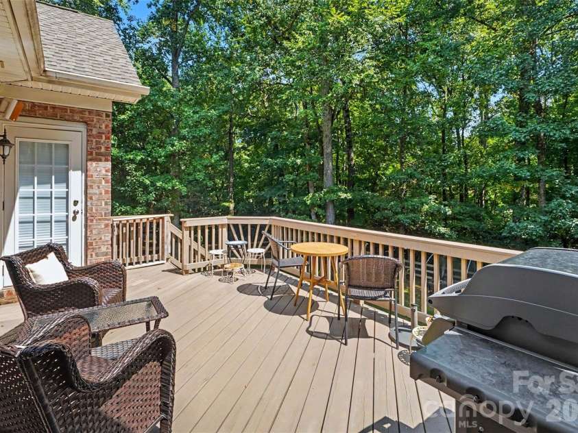 904 Carisbrooke Lane, Waxhaw, NC 28173.  MLS# CAR4419189, YatesRealty ID 48458. 