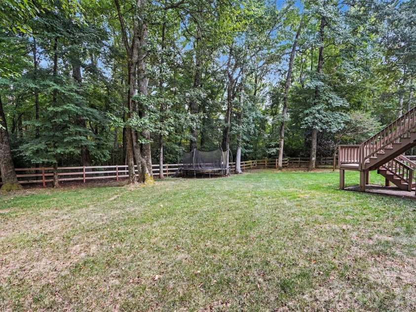 904 Carisbrooke Lane, Waxhaw, NC 28173.  MLS# CAR4419189, YatesRealty ID 48458. 