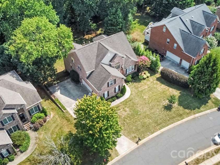 904 Carisbrooke Lane, Waxhaw, NC 28173.  MLS# CAR4419189, YatesRealty ID 48458. 