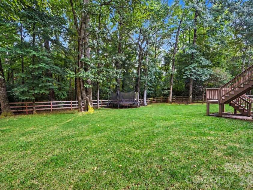 904 Carisbrooke Lane, Waxhaw, NC 28173.  MLS# CAR4419189, YatesRealty ID 48458. 