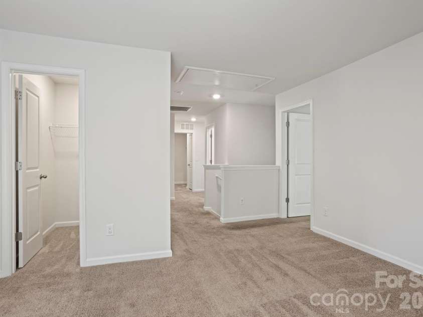 138 Marathon Lane, Candler, NC 28715.  MLS# CAR4419218, YatesRealty ID 48459. 