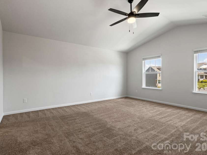 138 Marathon Lane, Candler, NC 28715.  MLS# CAR4419218, YatesRealty ID 48459. 