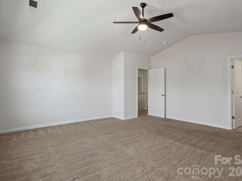138 Marathon Lane, Candler, NC 28715.  MLS# CAR4419218, YatesRealty ID 48459. 