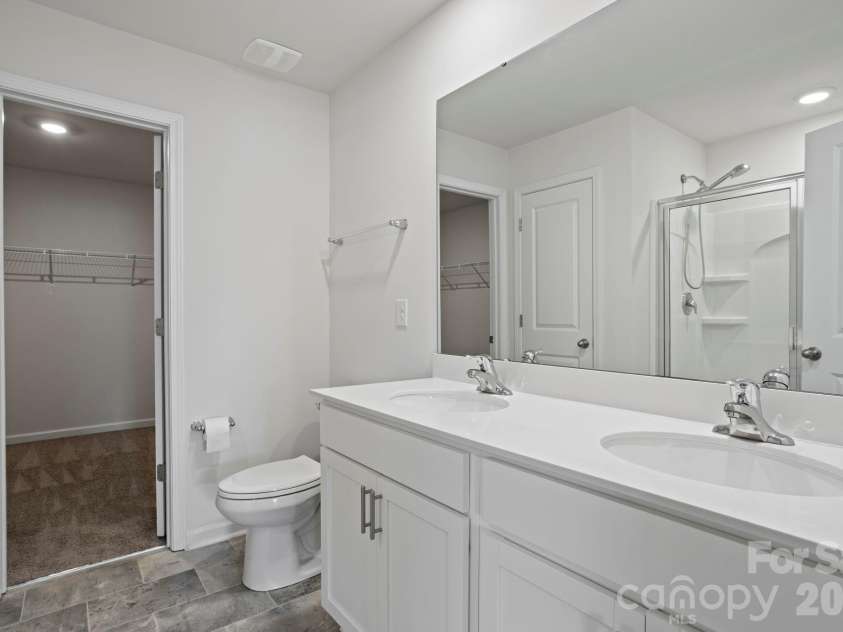 138 Marathon Lane, Candler, NC 28715.  MLS# CAR4419218, YatesRealty ID 48459. 