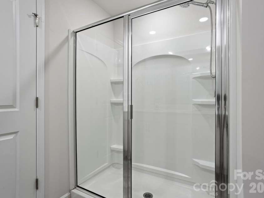 138 Marathon Lane, Candler, NC 28715.  MLS# CAR4419218, YatesRealty ID 48459. 