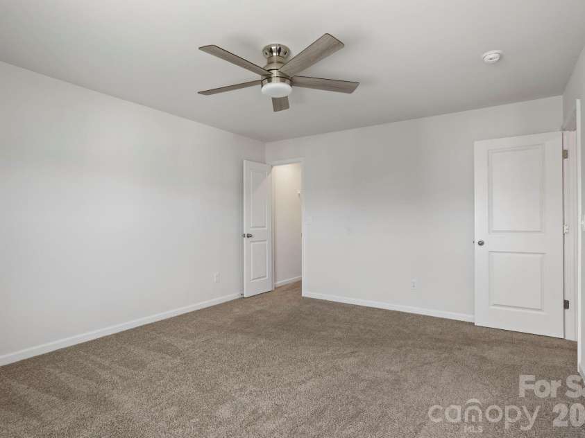 138 Marathon Lane, Candler, NC 28715.  MLS# CAR4419218, YatesRealty ID 48459. 