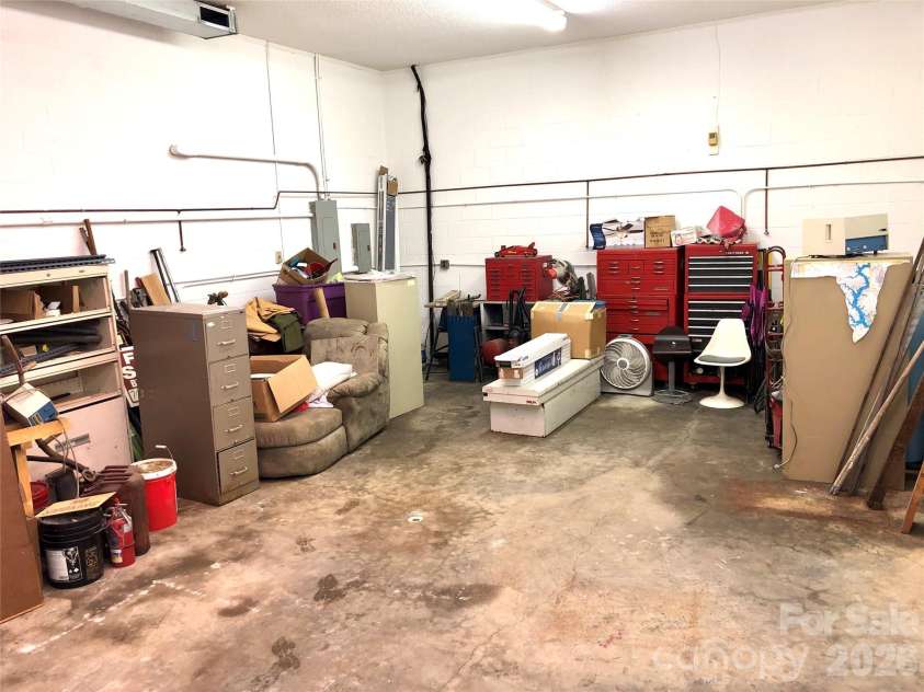 1222 Hardin Road, Dallas, NC 28034.  MLS# CAR4343701, YatesRealty ID 4846. 