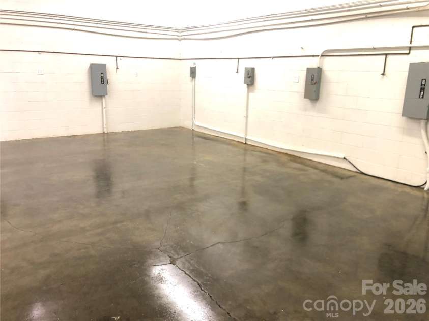 1222 Hardin Road, Dallas, NC 28034.  MLS# CAR4343701, YatesRealty ID 4846. 