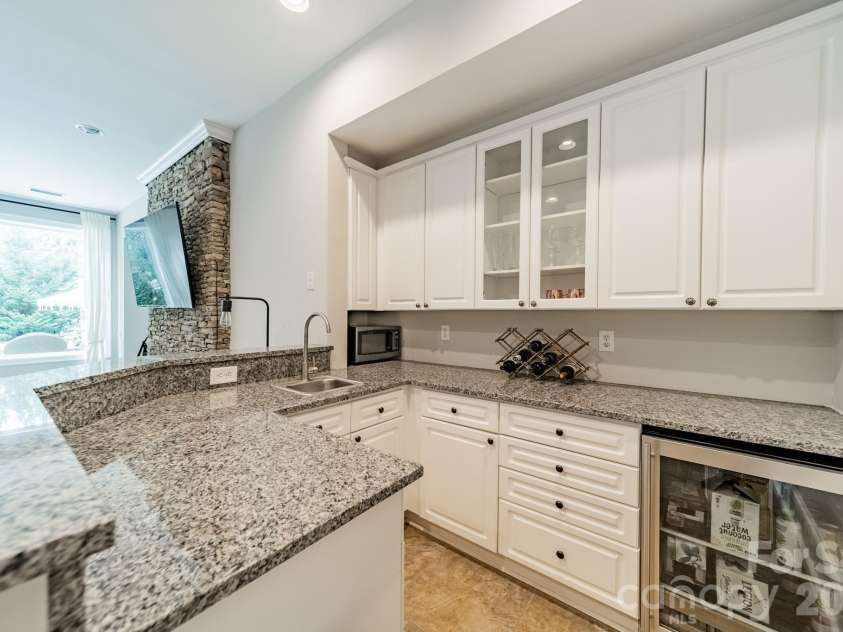 4732 Old Course Drive, Charlotte, NC 28277.  MLS# CAR4419351, YatesRealty ID 48460. 