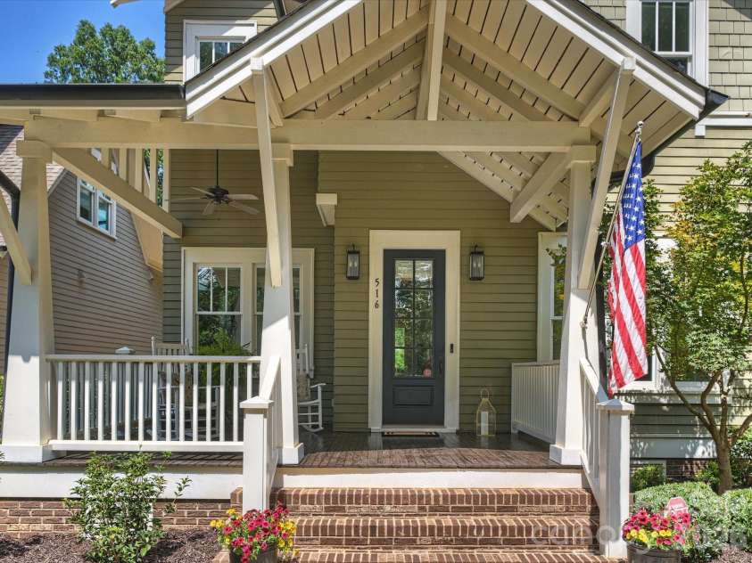 516 Hillside Avenue, Charlotte, NC 28209.  MLS# CAR4419084, YatesRealty ID 48461. 