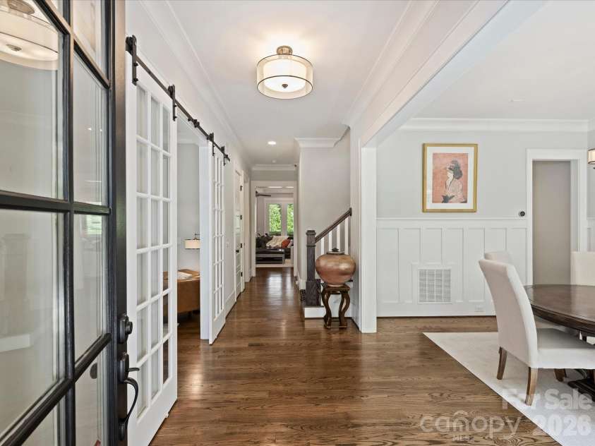 516 Hillside Avenue, Charlotte, NC 28209.  MLS# CAR4419084, YatesRealty ID 48461. 