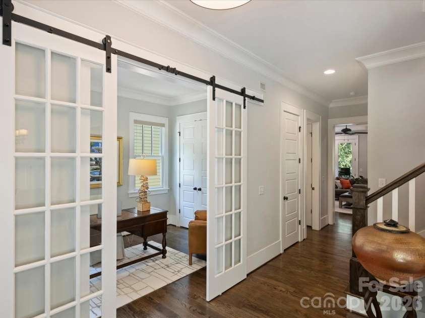 516 Hillside Avenue, Charlotte, NC 28209.  MLS# CAR4419084, YatesRealty ID 48461. 