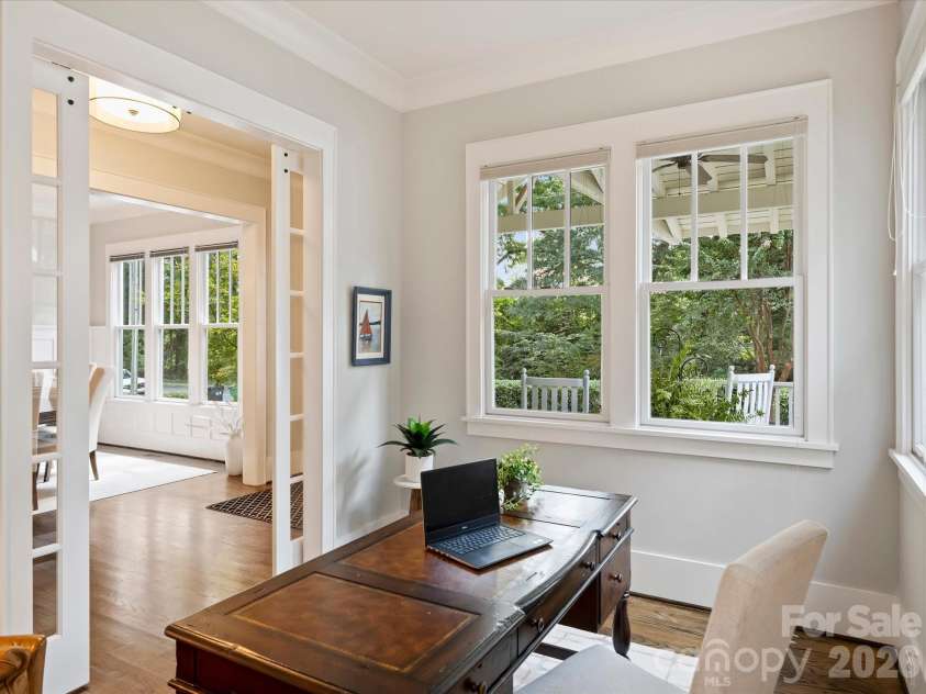 516 Hillside Avenue, Charlotte, NC 28209.  MLS# CAR4419084, YatesRealty ID 48461. 