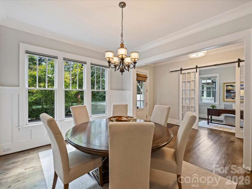 516 Hillside Avenue, Charlotte, NC 28209.  MLS# CAR4419084, YatesRealty ID 48461. 