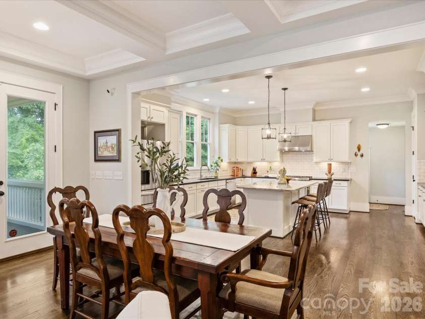 516 Hillside Avenue, Charlotte, NC 28209.  MLS# CAR4419084, YatesRealty ID 48461. 