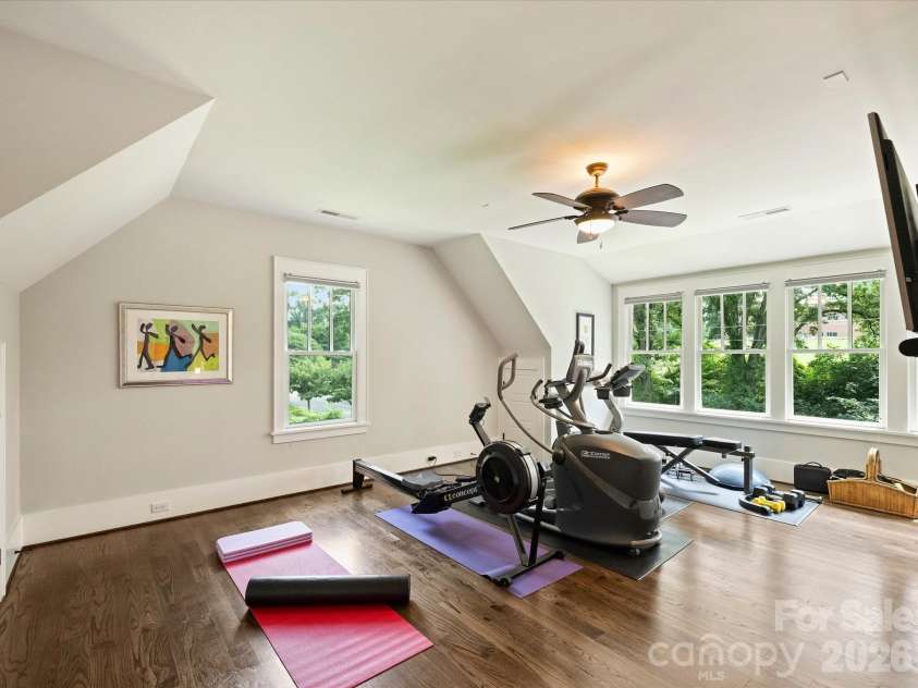 516 Hillside Avenue, Charlotte, NC 28209.  MLS# CAR4419084, YatesRealty ID 48461. 