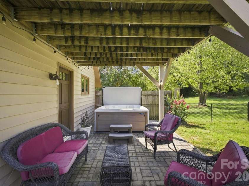 105 Shuffler Road, Morganton, NC 28655.  MLS# CAR4419320, YatesRealty ID 48462. 
