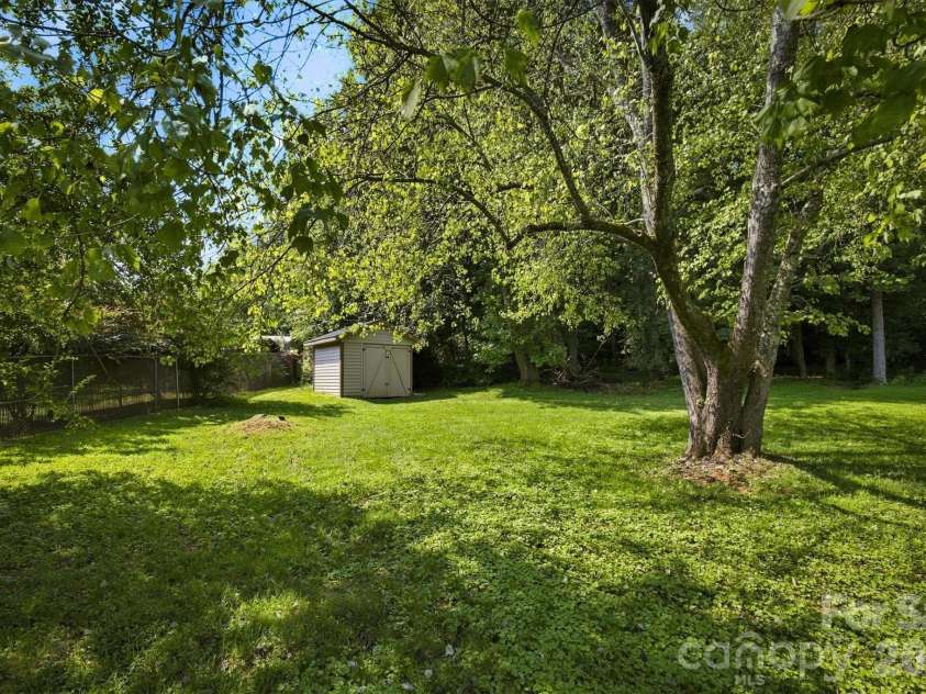 105 Shuffler Road, Morganton, NC 28655.  MLS# CAR4419320, YatesRealty ID 48462. 
