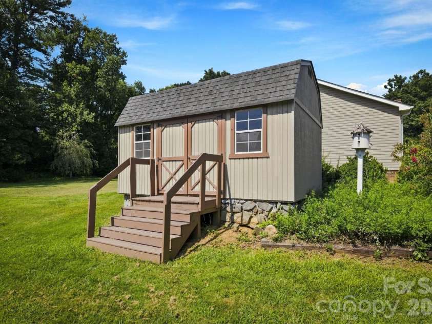 105 Shuffler Road, Morganton, NC 28655.  MLS# CAR4419320, YatesRealty ID 48462. 