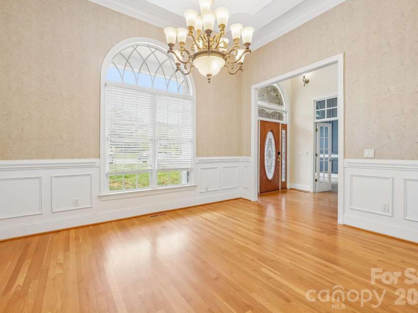 5505 Hickory Leaf Court, Mount Holly, NC 28120.  MLS# CAR4419028, YatesRealty ID 48463. 