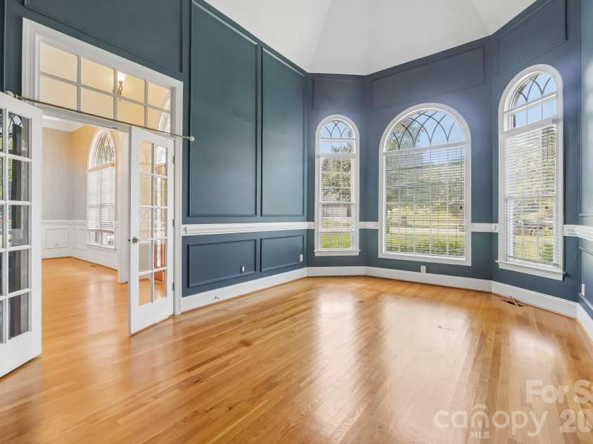 5505 Hickory Leaf Court, Mount Holly, NC 28120.  MLS# CAR4419028, YatesRealty ID 48463. 