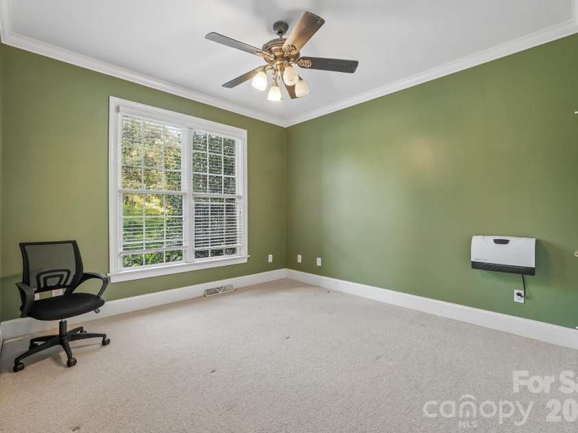 5505 Hickory Leaf Court, Mount Holly, NC 28120.  MLS# CAR4419028, YatesRealty ID 48463. 