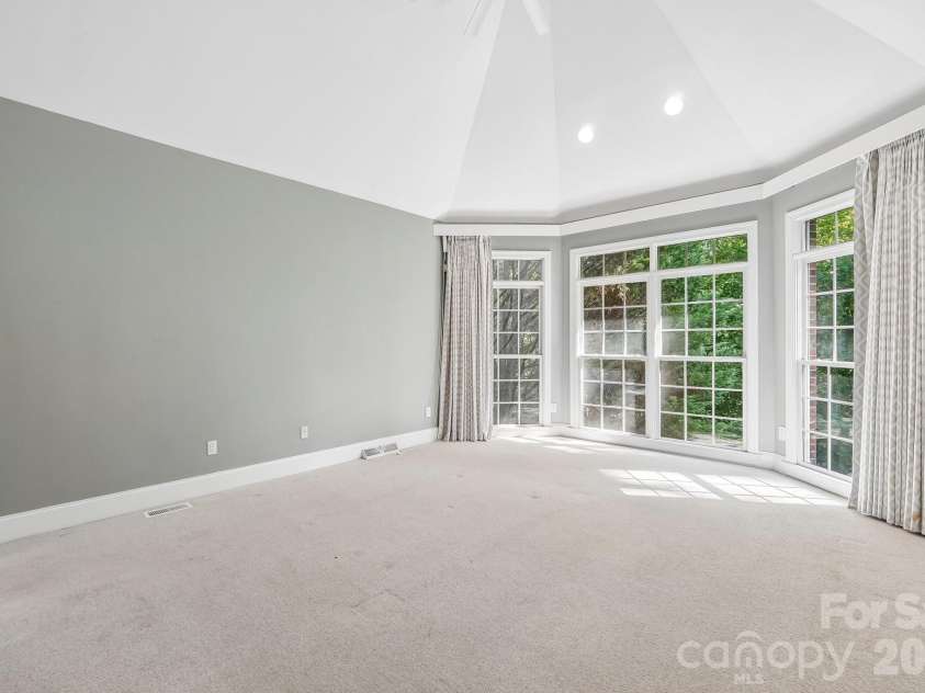 5505 Hickory Leaf Court, Mount Holly, NC 28120.  MLS# CAR4419028, YatesRealty ID 48463. 
