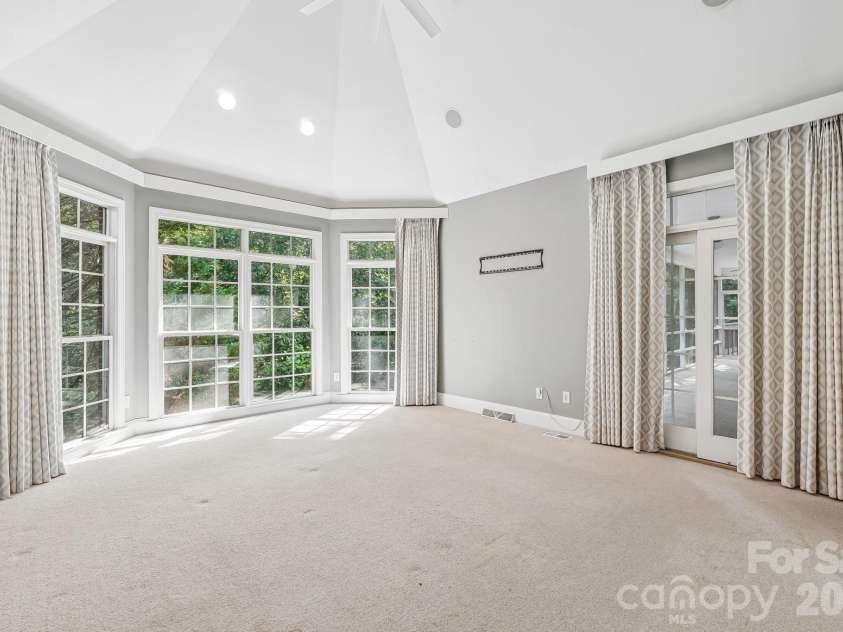 5505 Hickory Leaf Court, Mount Holly, NC 28120.  MLS# CAR4419028, YatesRealty ID 48463. 