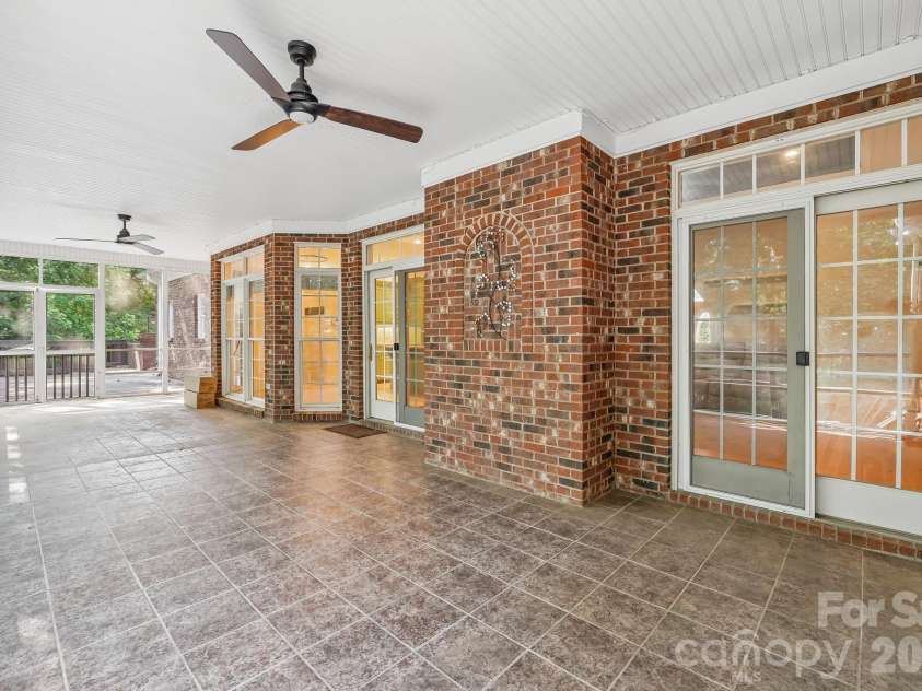 5505 Hickory Leaf Court, Mount Holly, NC 28120.  MLS# CAR4419028, YatesRealty ID 48463. 