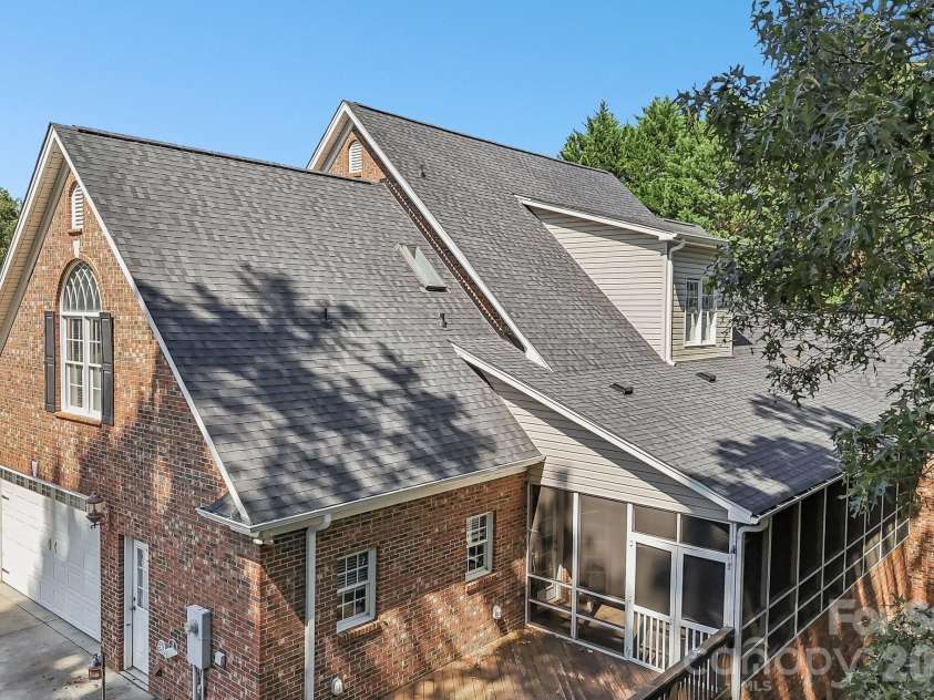 5505 Hickory Leaf Court, Mount Holly, NC 28120.  MLS# CAR4419028, YatesRealty ID 48463. 