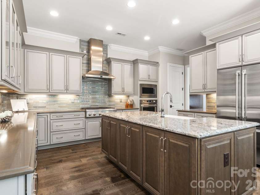418 Flat Rock Drive, Denver, NC 28037.  MLS# CAR4419857, YatesRealty ID 48466. 