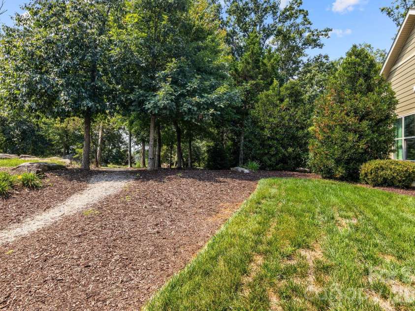 418 Flat Rock Drive, Denver, NC 28037.  MLS# CAR4419857, YatesRealty ID 48466. 
