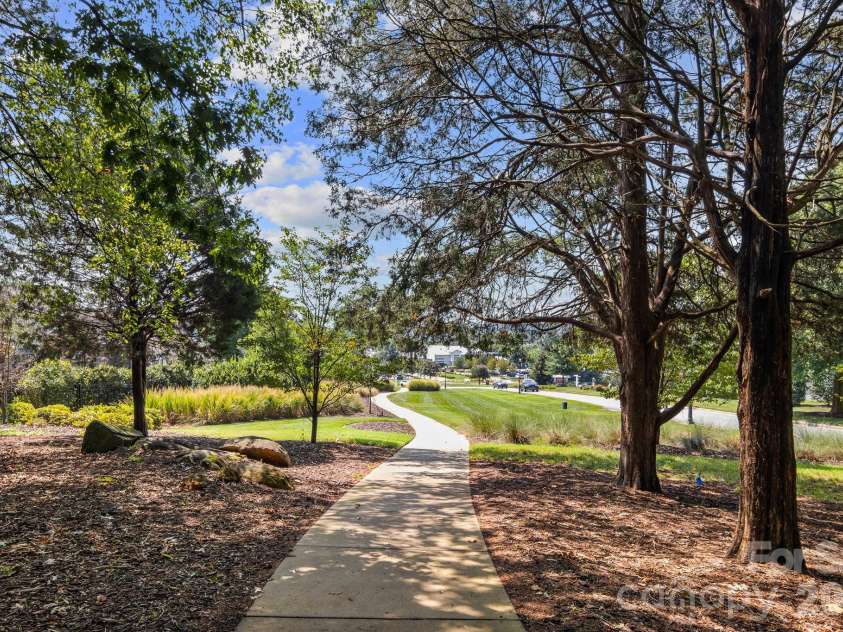 418 Flat Rock Drive, Denver, NC 28037.  MLS# CAR4419857, YatesRealty ID 48466. 