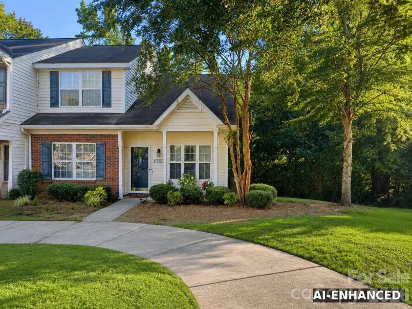 10106 Ballyclare Court, Charlotte, NC 28213.  MLS# CAR4419871, YatesRealty ID 48467. 