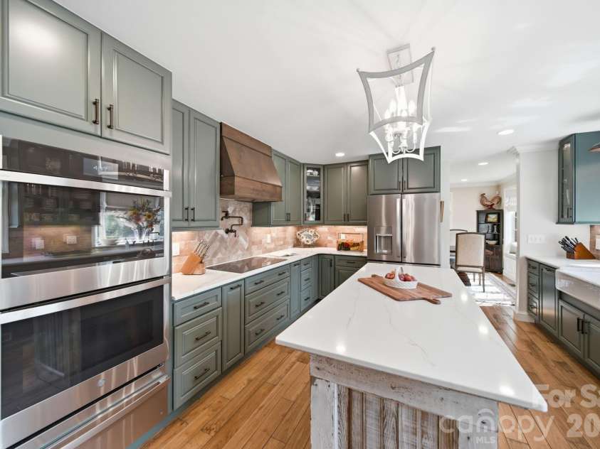 10400 Old Beatty Ford Road, Rockwell, NC 28138.  MLS# CAR4411999, YatesRealty ID 48469. Spacious Kitchen
