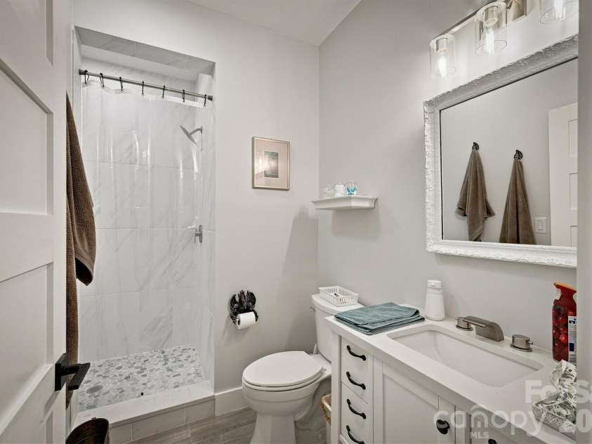 2371 Paradise Harbor Drive, Connelly Springs, NC 28612.  MLS# CAR4415547, YatesRealty ID 48470. Second bathroom on main floor