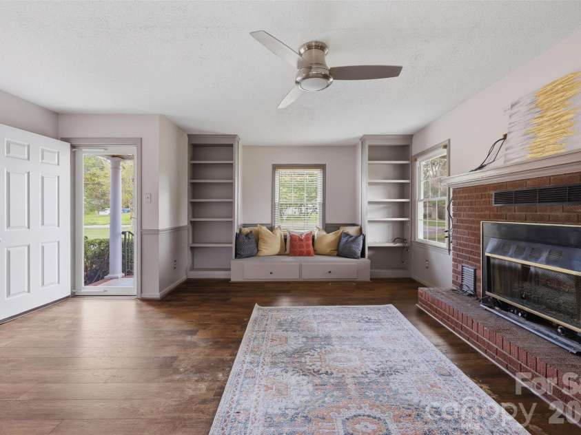330 Center Street, Taylorsville, NC 28681.  MLS# CAR4416353, YatesRealty ID 48472. 