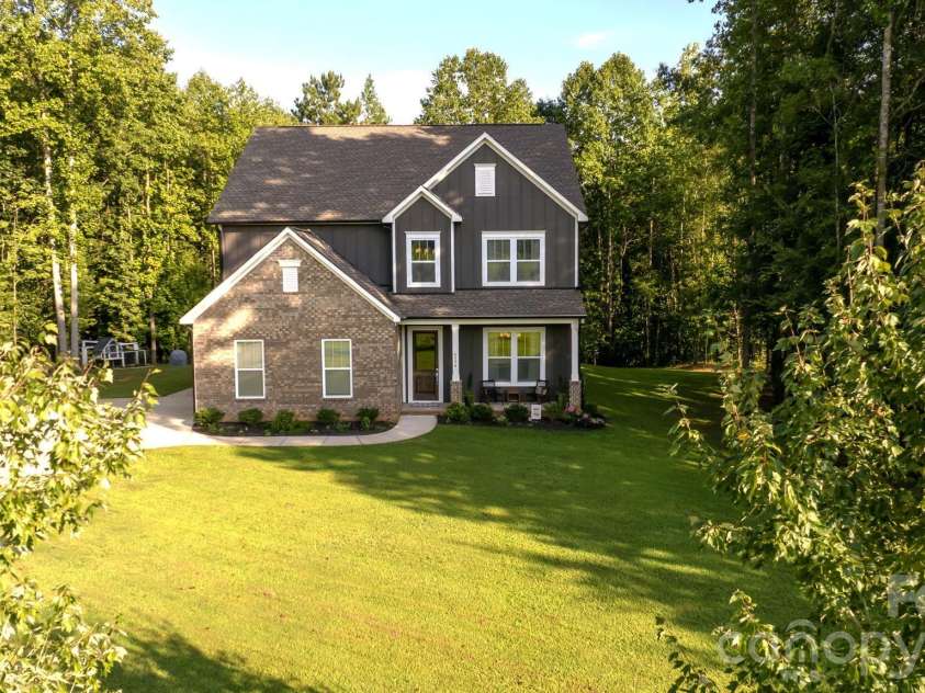 4298 Brandy Creek Court, Clover, SC 29710.  MLS# CAR4416372, YatesRealty ID 48473. 