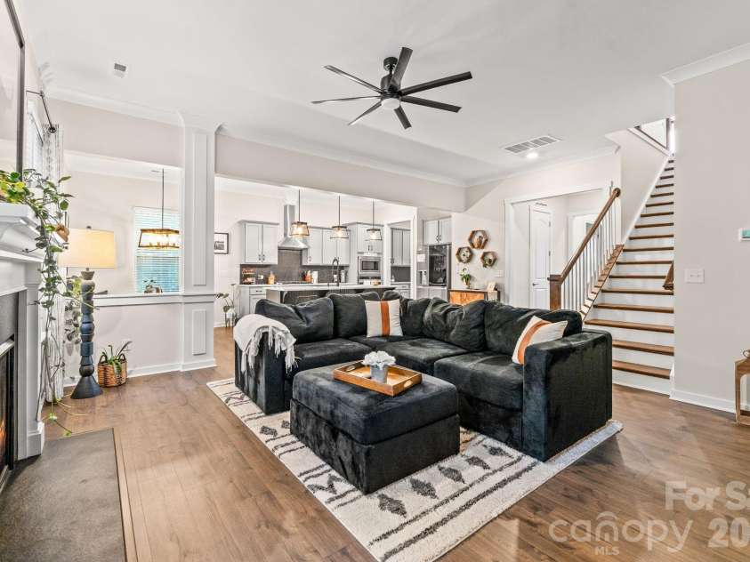 4298 Brandy Creek Court, Clover, SC 29710.  MLS# CAR4416372, YatesRealty ID 48473. 