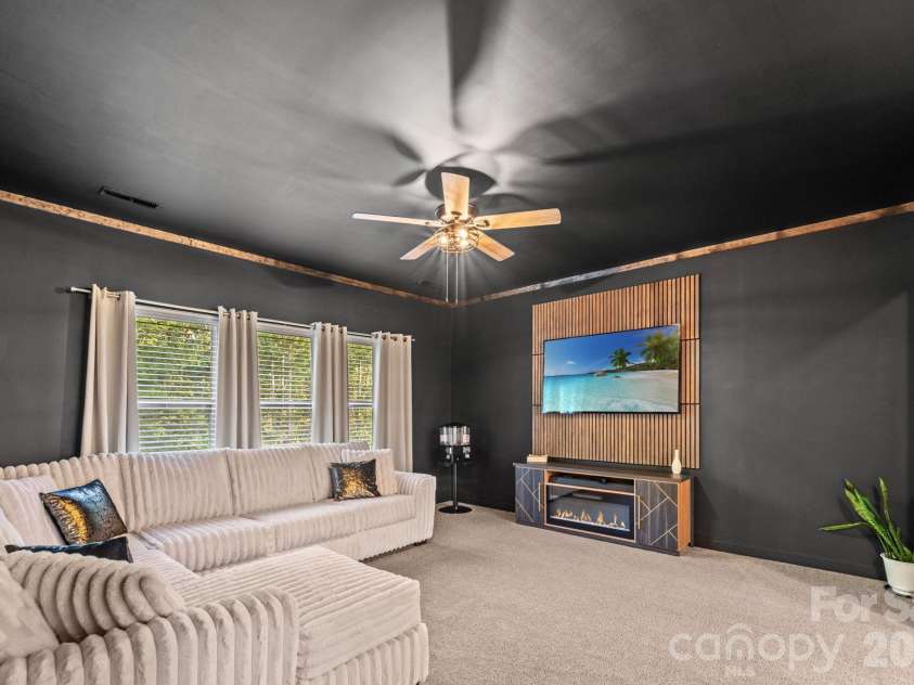 4298 Brandy Creek Court, Clover, SC 29710.  MLS# CAR4416372, YatesRealty ID 48473. 