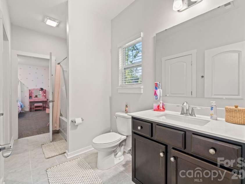 4298 Brandy Creek Court, Clover, SC 29710.  MLS# CAR4416372, YatesRealty ID 48473. 