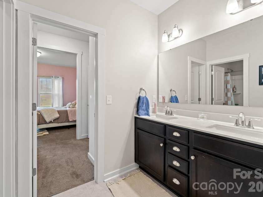 4298 Brandy Creek Court, Clover, SC 29710.  MLS# CAR4416372, YatesRealty ID 48473. 