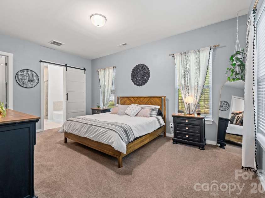4298 Brandy Creek Court, Clover, SC 29710.  MLS# CAR4416372, YatesRealty ID 48473. 