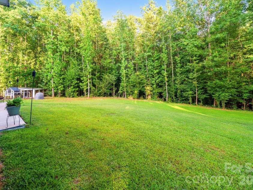 4298 Brandy Creek Court, Clover, SC 29710.  MLS# CAR4416372, YatesRealty ID 48473. 